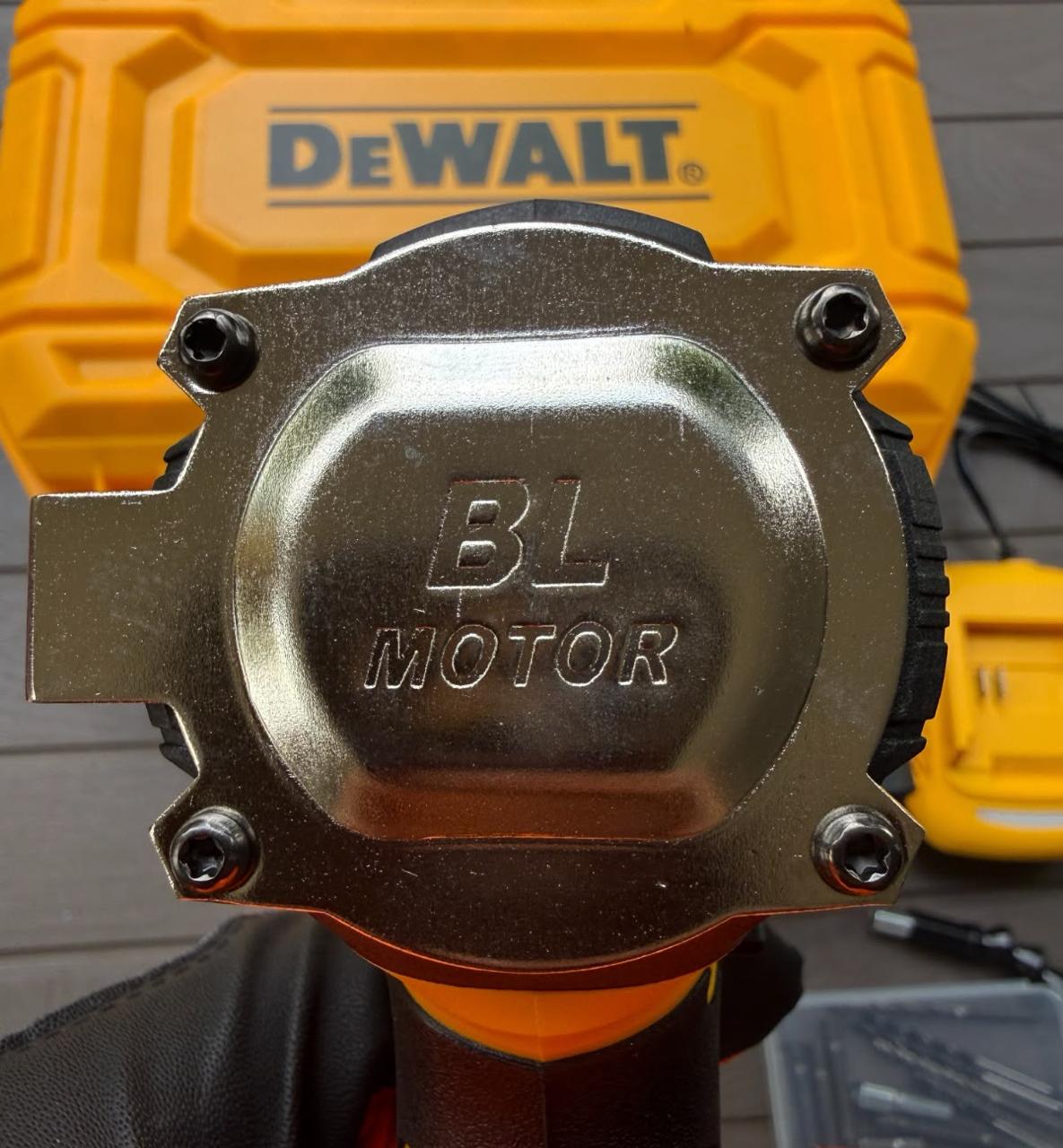 Taladro 128V DEWALT Brushless + Kit Copas y Maletín